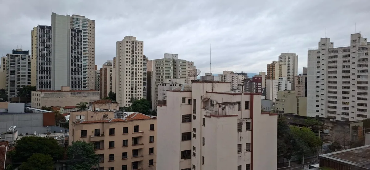 Frente fria espalha risco de temporais pelo Brasil, com rajadas de até 100 km/h