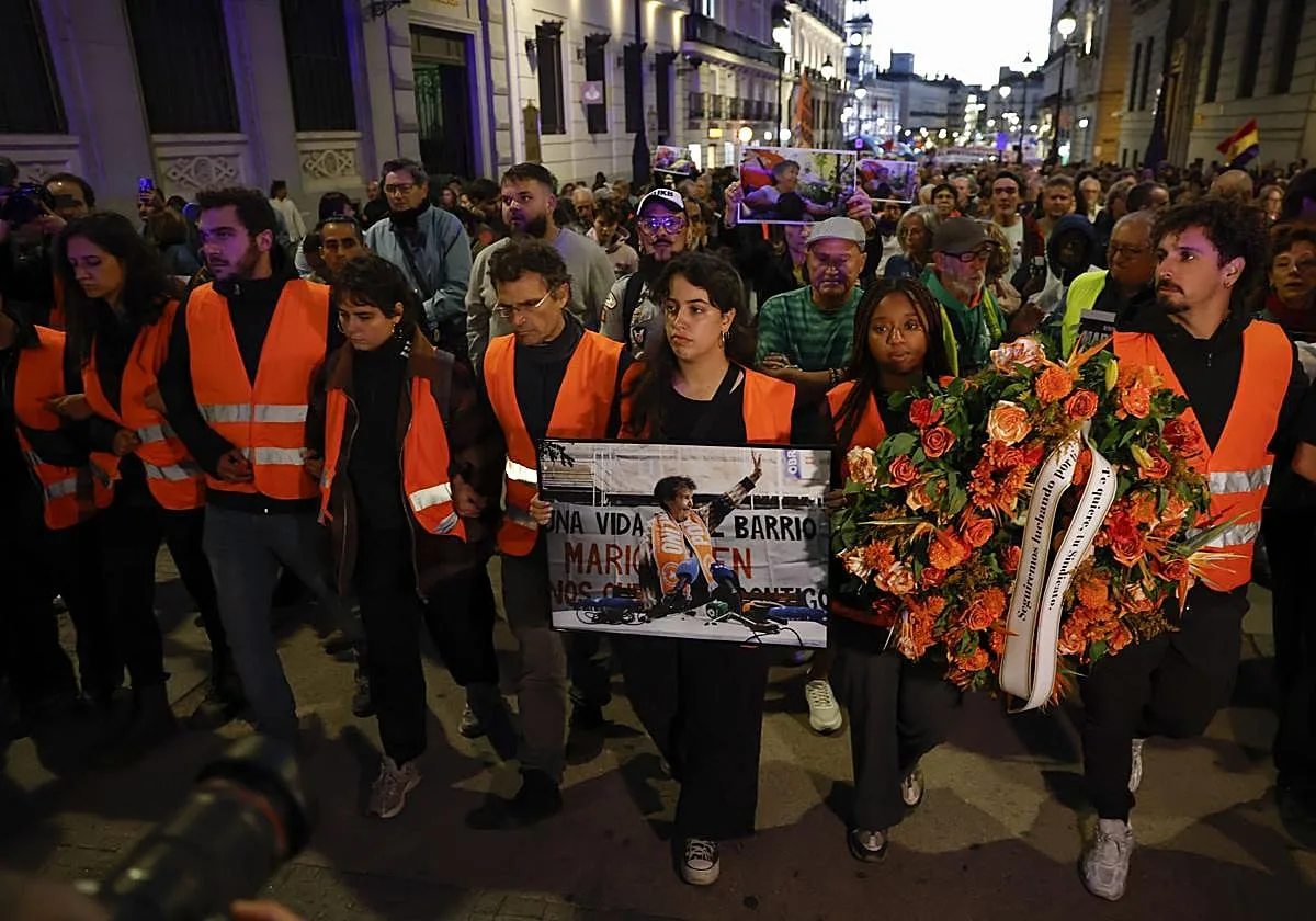 Miles de personas recorren el corazón de Madrid en homenaje a Maricarmen: «No toleramos ni un desahucio más»