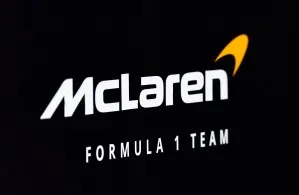 McLaren vai vender cinco carros de F1 pilotados por campeões – e um por Brad Pitt