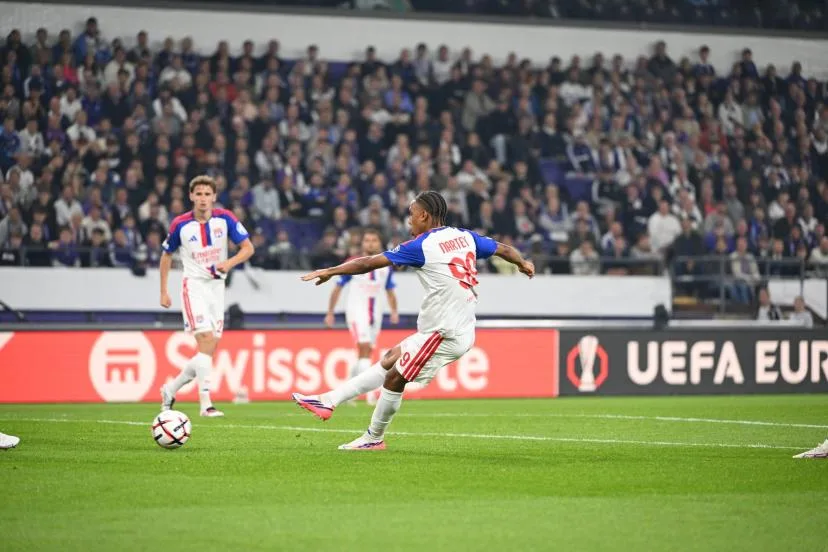 L'ouverture du score de Noah Nartey pour l'OL contre Anderlecht en vidéo
