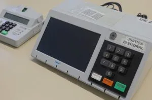 Quaest: Renan Filho tem 42% das intenções de votos em Alagoas, e JHC, 40%