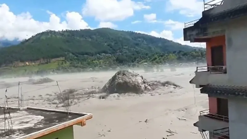 Death toll from Nepal catastrophe continues to rise