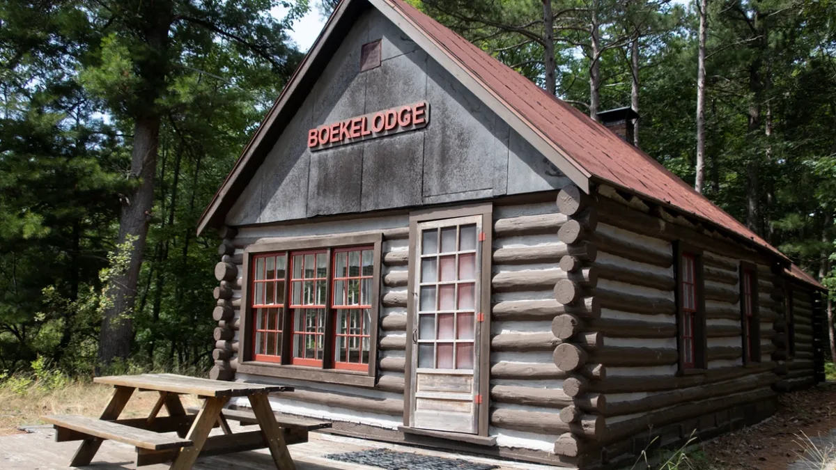 In 1980, Miles Boekeloo sold his 365-acre retreat, keeping 5 acres and its cabin for 25 years