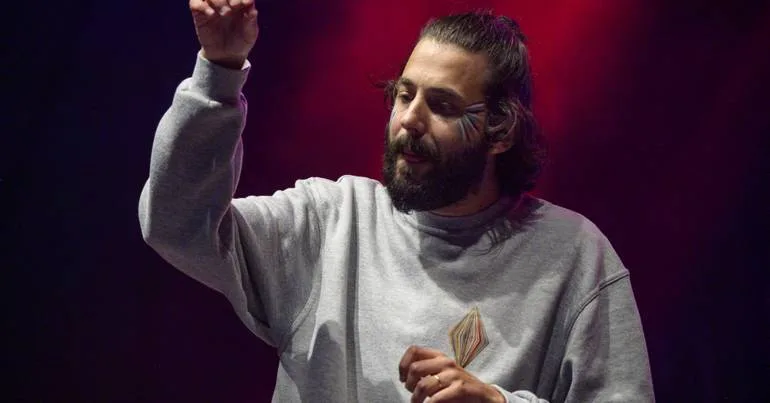 Salvador Sobral de novo no Spotify: "Golias demasiado forte"