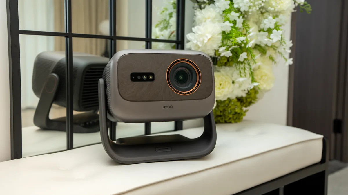 4K 120 Hz, 6 500 lumens : JMGO sort l’artillerie lourde avec ses projecteurs Iris