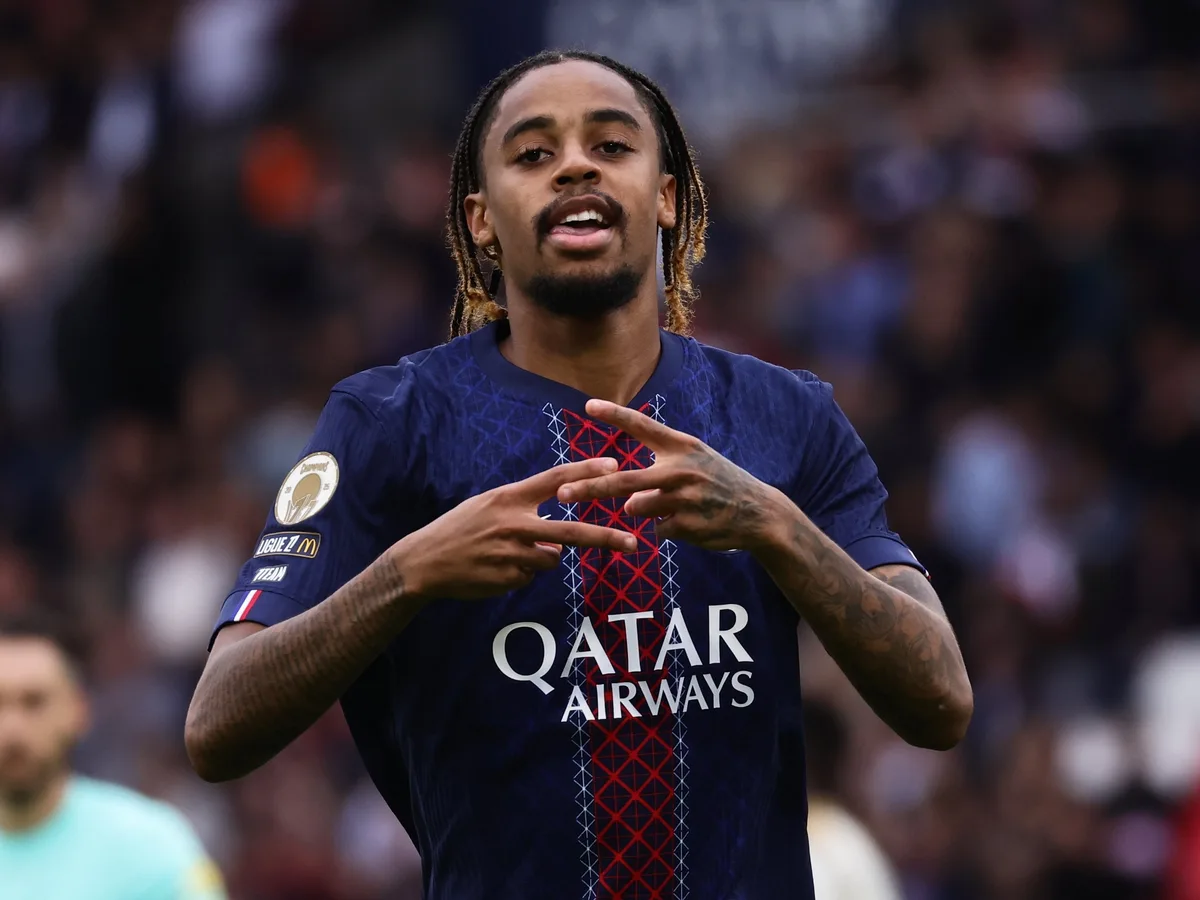 Ofertón al PSG por Barcola