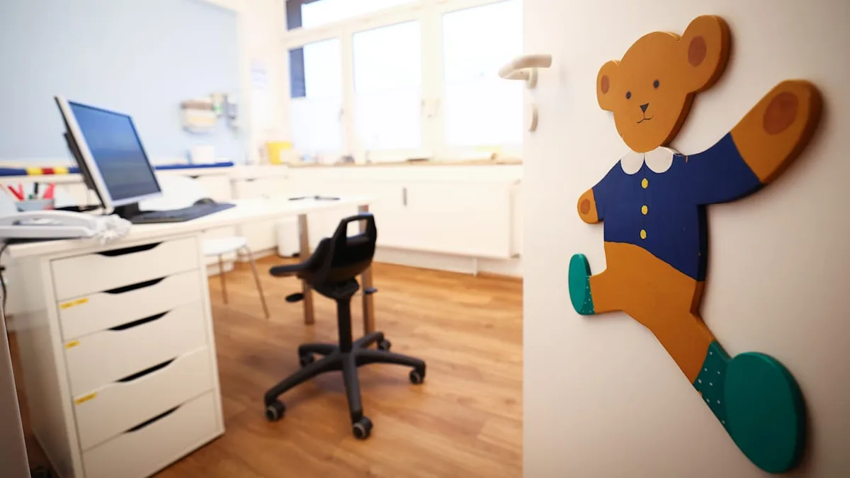 Chefarzt sauer nach Kanzler-Kritik - So sieht der Klinikalltag wirklich aus, Herr Merz!
