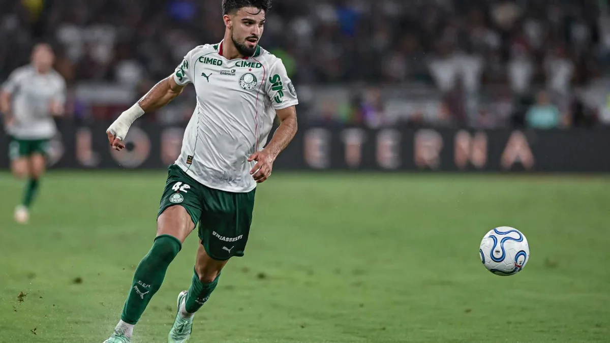 Flaco López participa de 32 gols e bate recorde no Palmeiras