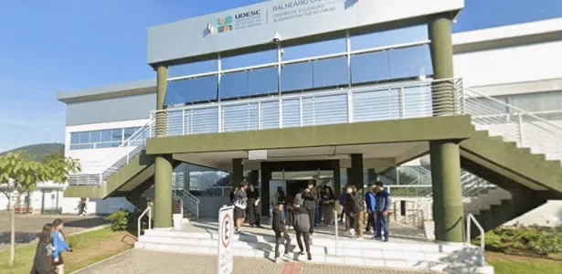 SC: Polícia apura denúncia de lista de alunas 'estupráveis' em universidade