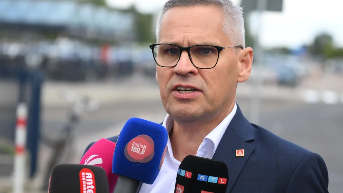 Business-Ticker: VW-Gewerkschafter warnt: „Dann wird der Werkboden an allen Standorten brennen“