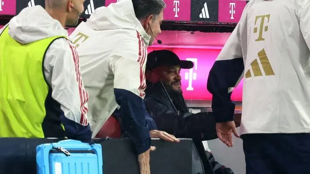 Bundesliga-Topspiel: Virus und Hüftleiden: Kompany erlebt Topspiel nur im Sitzen