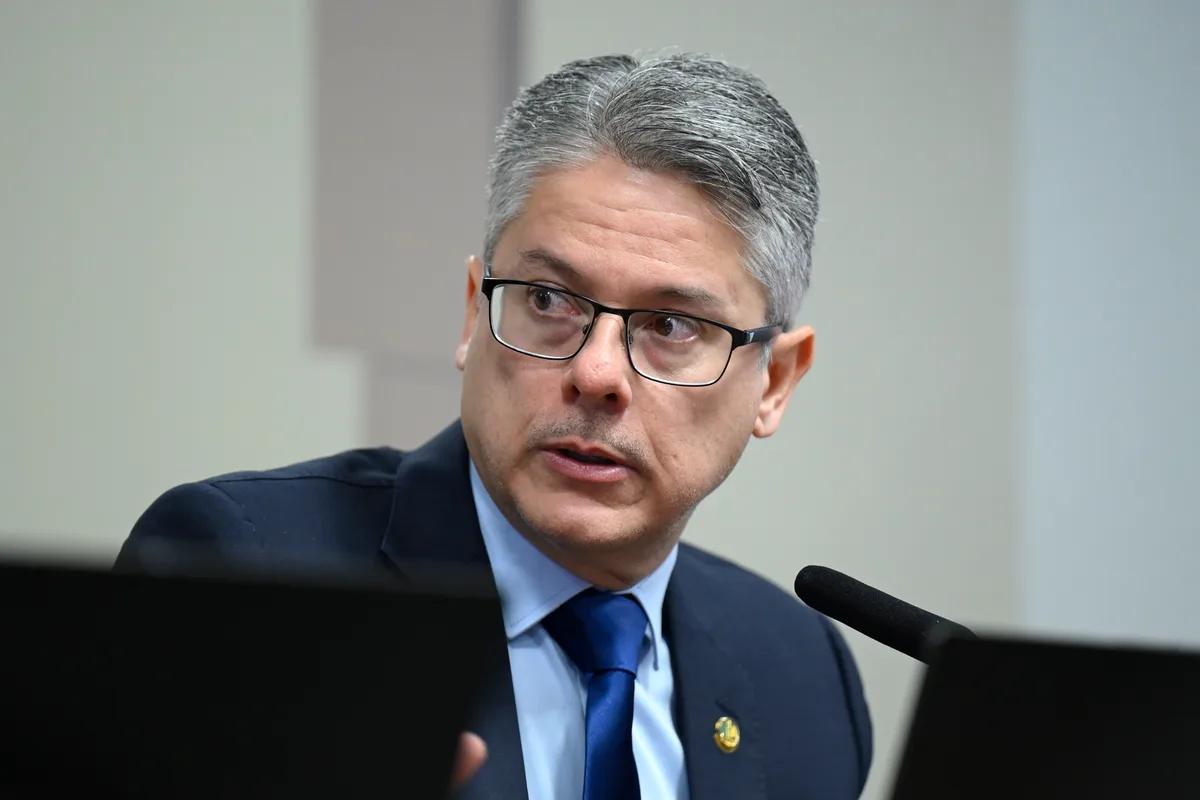 Crise do STF: as consequências da omissão do Senado nas eleições, segundo Alessandro Vieira