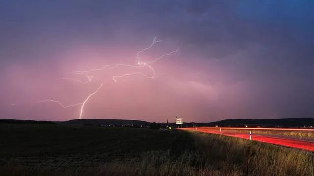 Unwetterwarnung: DWD warnt vor schweren Gewittern
