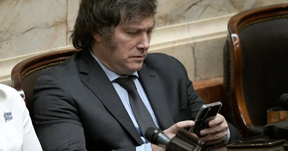 Un docente jubilado irá a juicio por «amenazas» contra Milei en redes sociales