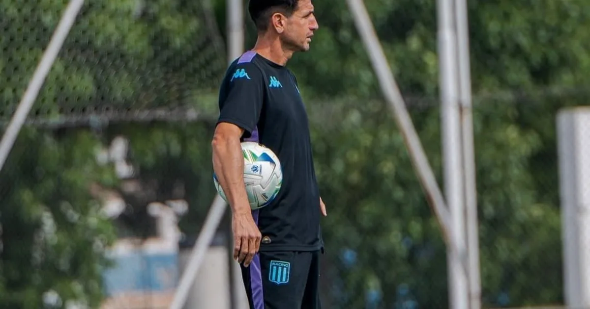 Los dos cambios que probó Chirola Romero en Racing para el clásico ante Independiente: la posible formación