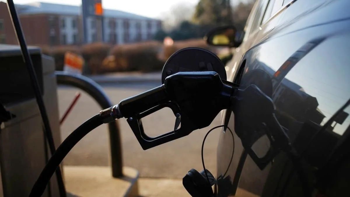 Combustibles: el Gobierno volvió a postergar la suba de impuestos para contener el impacto en inflación