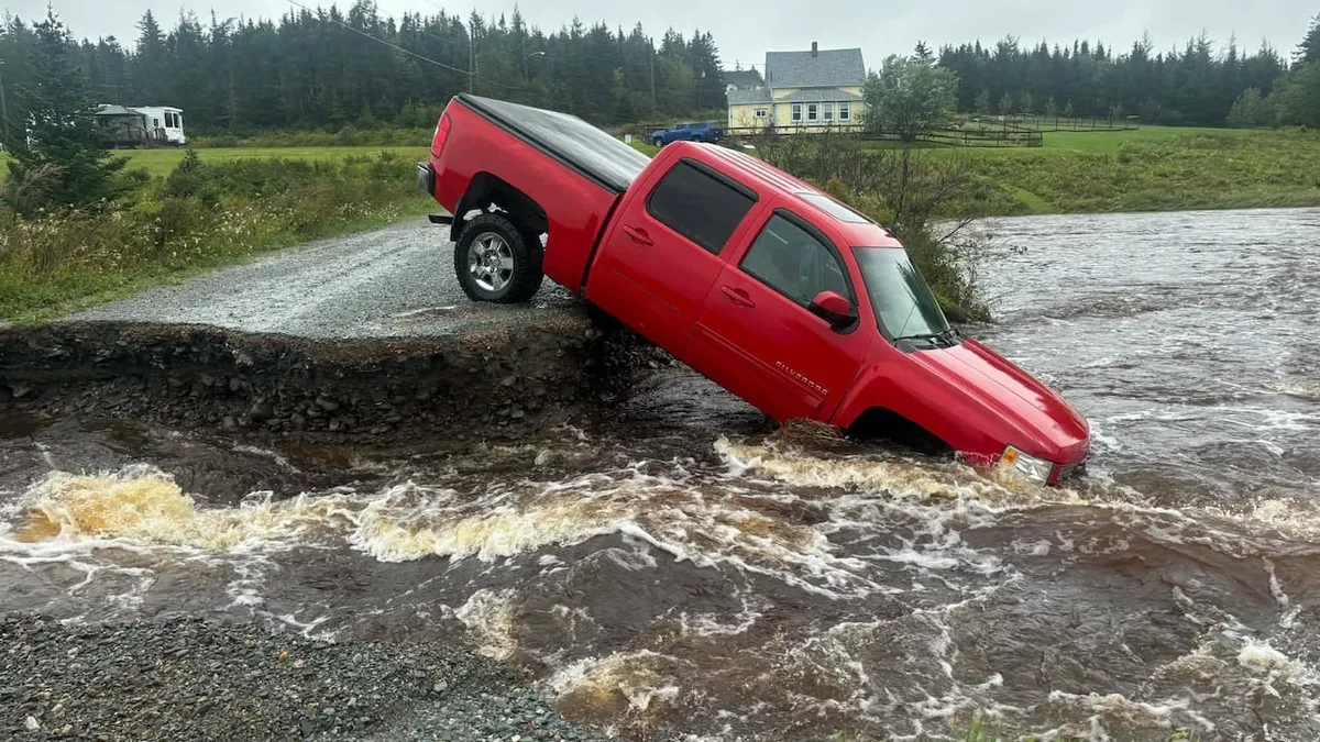 'It looked like a puddle': Tow truck driver kept busy by huge N.S. rainfall