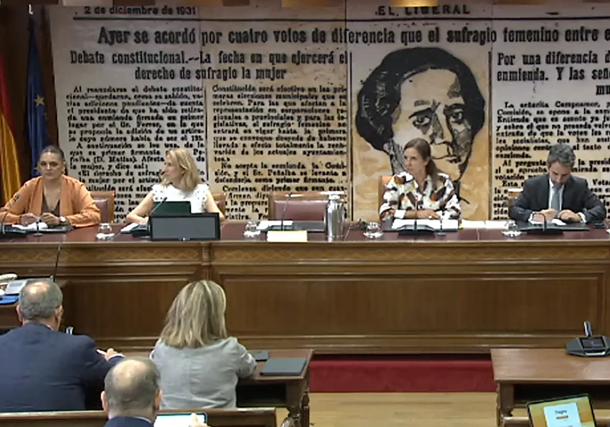 Albares se suma a Marlaska y evita dar explicaciones de la crisis de Ceuta en el Senado