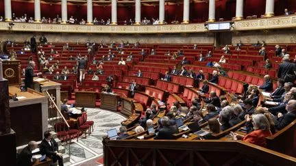Les députés rejettent la partie "recettes" du budget 2027 en commission, à quelques jours du débat dans l'hémicycle