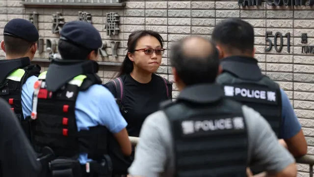 Tiananmen: EUA condenam veredicto de culpa em Hong Kong para 2 ativistas