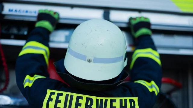 Großeinsatz: Brand an früherer Bochumer Großdisko Tarm Center gelöscht