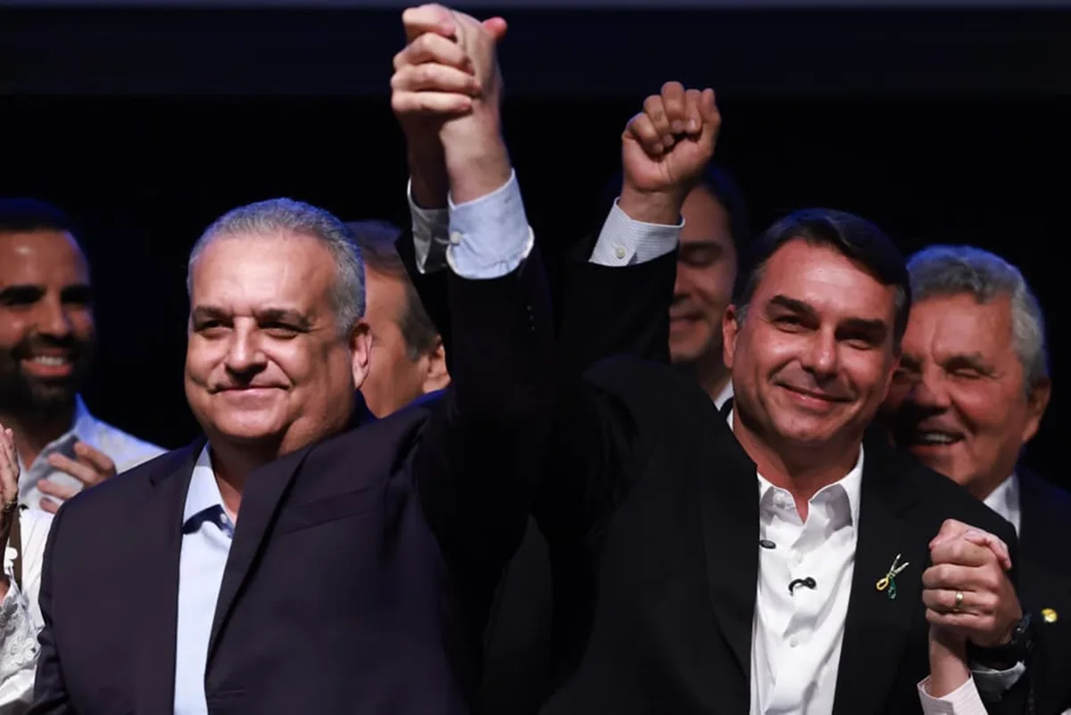 Flávio diz que também tentaram filiá-lo ao PT após caso do Missão