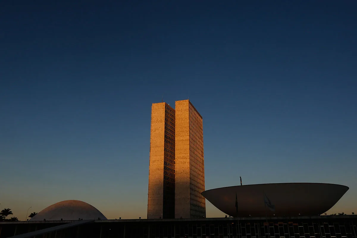 MP das blusinhas: Congresso antecipa comissão após Lula buscar presidentes
