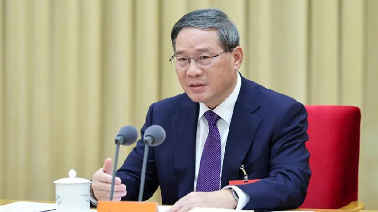 Chinese premier stresses fulfilling full-year development targets