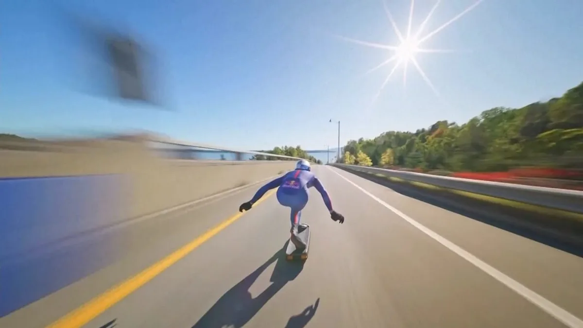 Da wird einem ganz anders - 151 km/h! Neuer Skateboard-Weltrekord