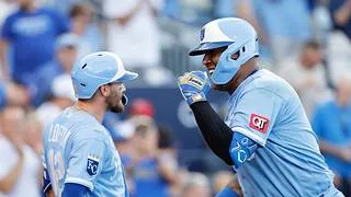 MLB: Salvador Pérez es ovacionado por esta jugada en Kansas City