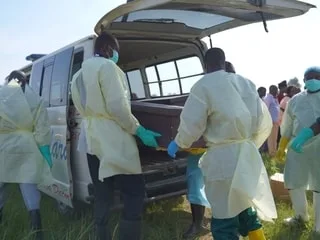 Ebola en RDC : 3 500 décès recensés mais l’OMS voit des « signes encourageants » dans la lutte contre l’épidémie