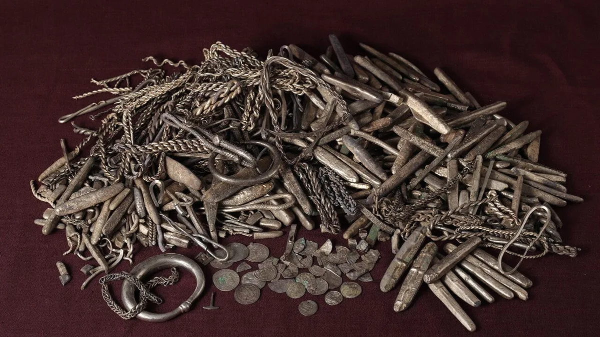 Bilder der Woche: Dänemarks größter Silberschatz aus der Wikingerzeit