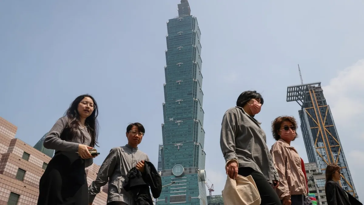 Is this the best time for US strategists to push for abandoning ambiguity on Taiwan?