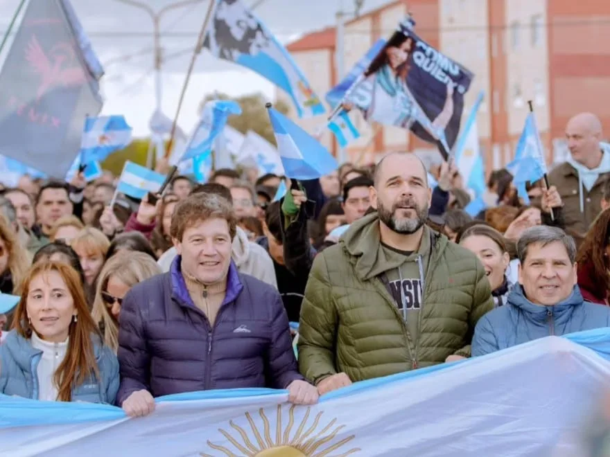 Tras el fracaso de la sesión opositora, el PJ apunta contra el gobernador Melella por la ausencia de su diputado Tita