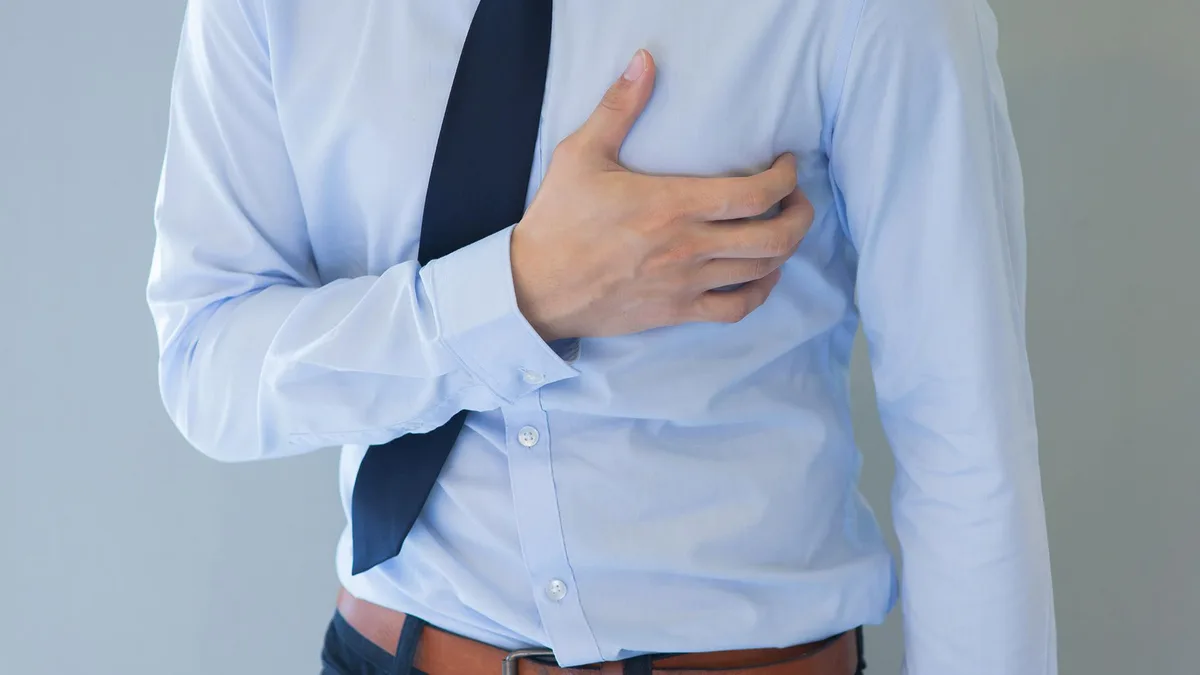 Broken-Heart-Syndrom: Symptome und Behandlung bei gebrochenem Herz