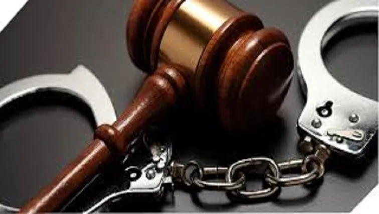 Mozambican taxi driver arrested for driving over traffic cop