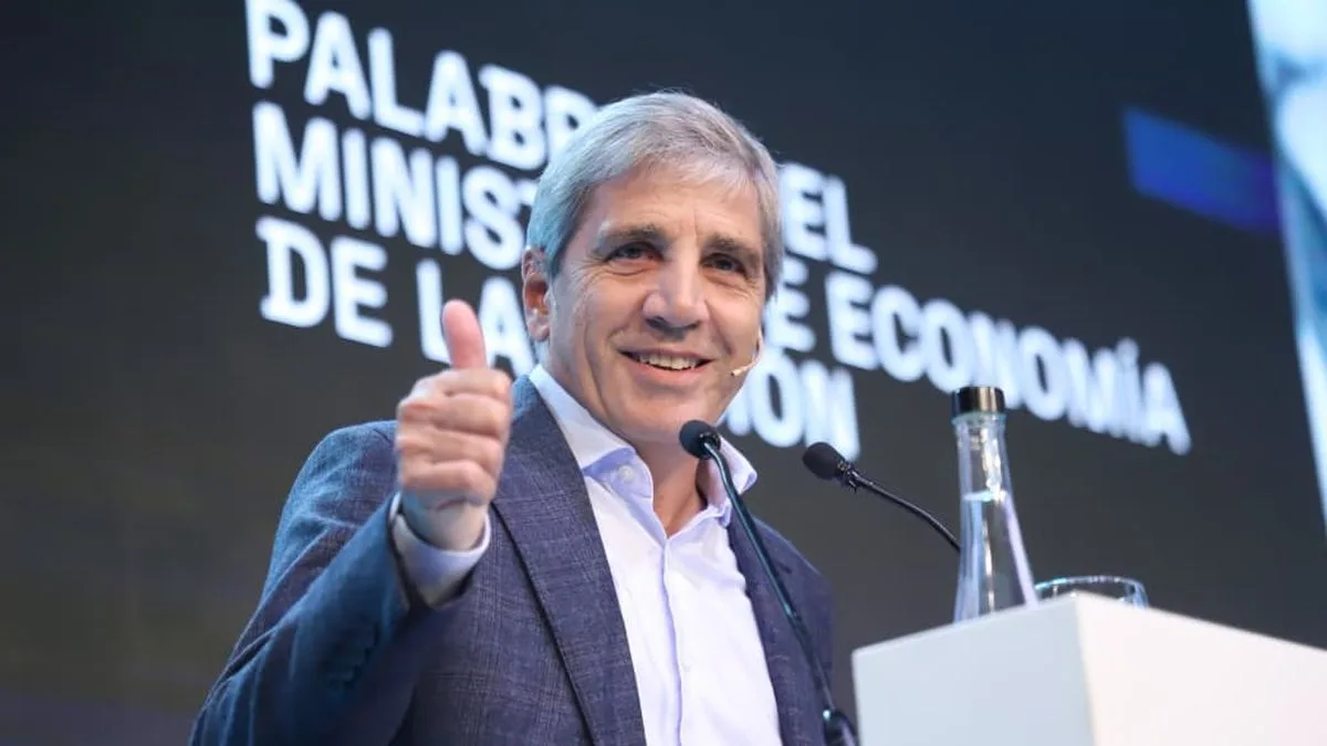 Luis Caputo llegó a EEUU antes que Javier Milei y se reunió con inversores