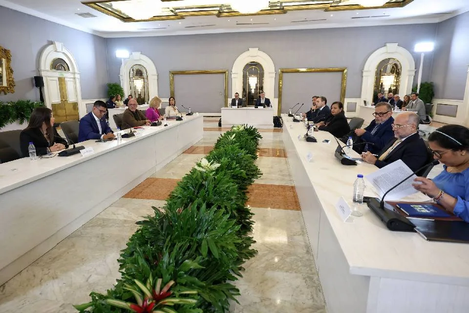 Delegación de la administracion de Rodríguez y AN de 2015 instalan tercera jornada de diálogo