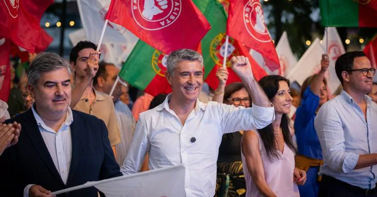 Carneiro pede respostas antes de PS olhar para o Orçamento