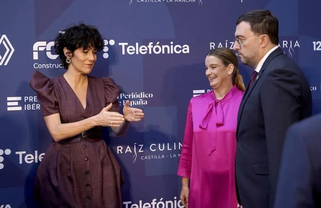Saiz rechaza los insultos a Sánchez en la Fiesta Nacional: "Cuando se insulta al presidente del Gobierno, también es una falta de respeto a nuestro país"