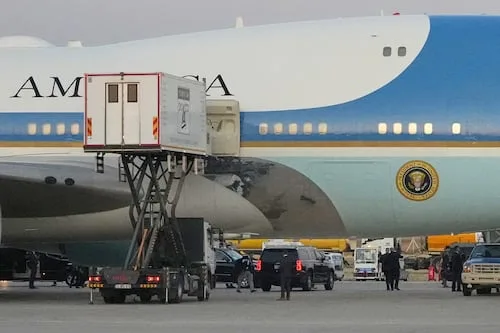 Documental sobre el avión señuelo de Trump para burlar amenaza iraní llega a Netflix; maniobra generó indignación entre periodistas