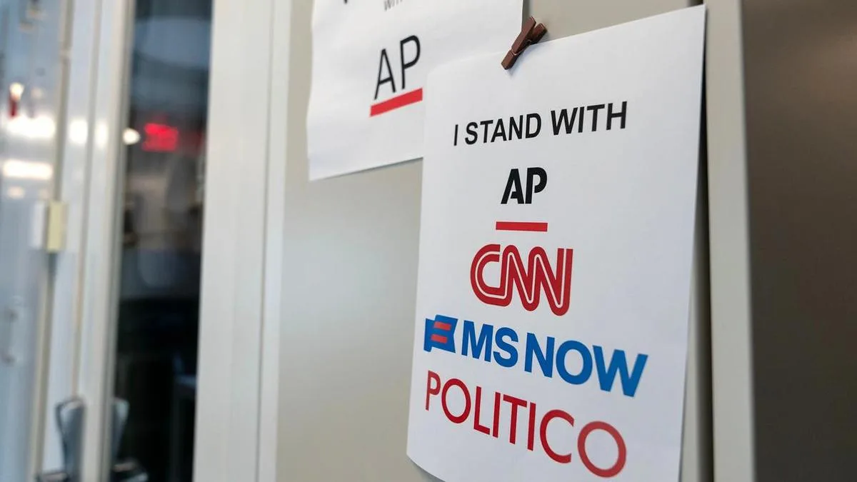 White House access extended for CNN, MS NOW, Politico