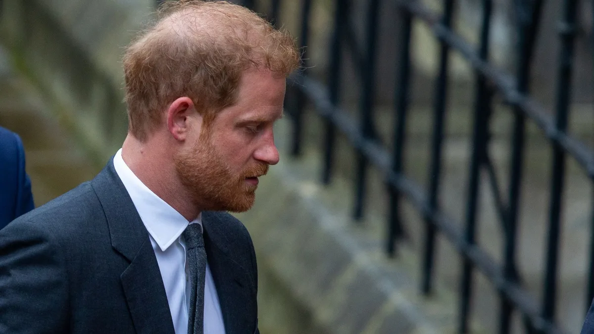 Nuevo golpe para el príncipe Harry: debe pagar 11,2 millones antes del 28 de agosto tras su derrota contra el 'Daily Mail'