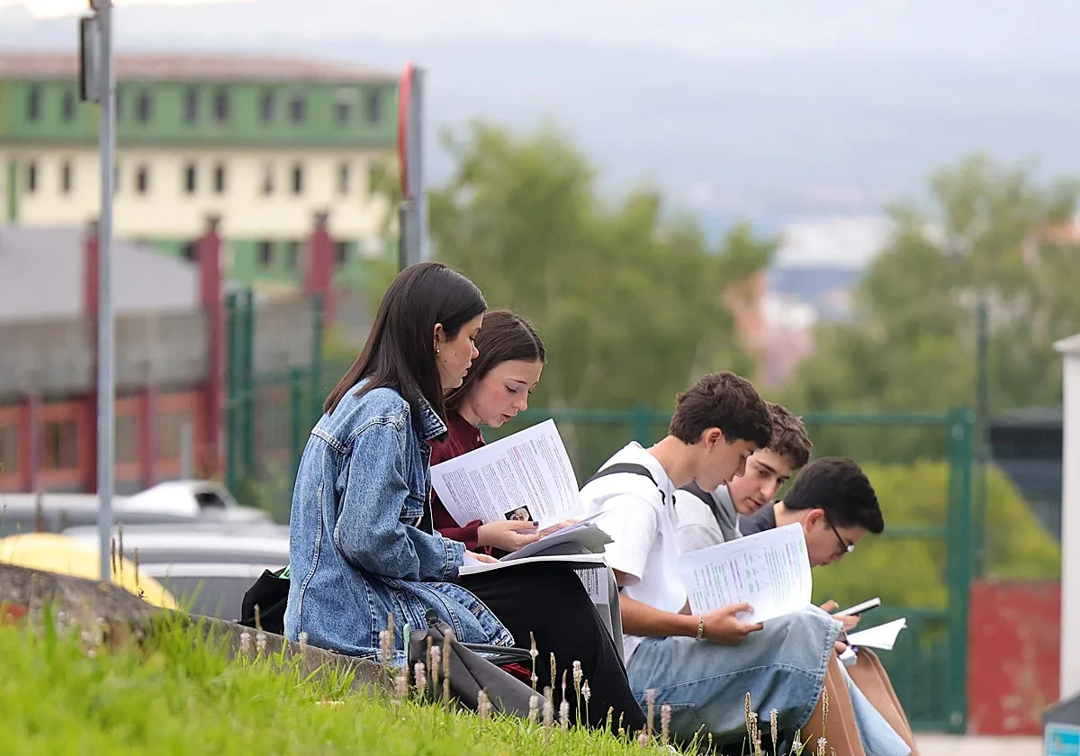 Cataluña y País Vasco trampean las pruebas de PISA para ocultar el desastre educativo