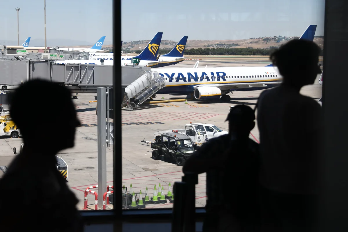 Las mayores ‘low cost’ en la red de Aena disparan el tráfico en verano pese a la crisis del fuel