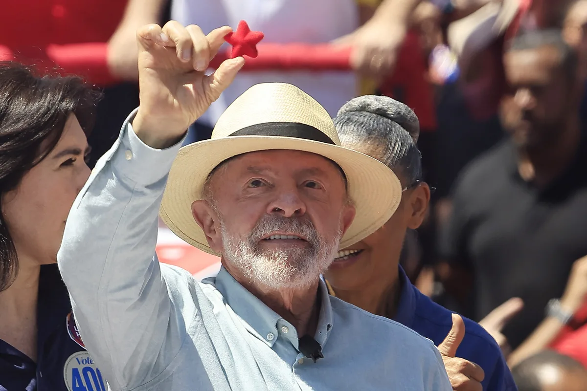 Campanha de Lula se anima com pesquisa e vê avanço de combo que amplia chances de virada do petista