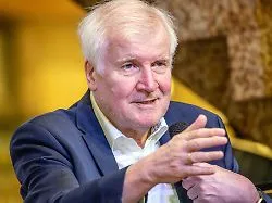 "Ständig unerfüllte Versprechen": Seehofer geht mit Merz hart ins Gericht