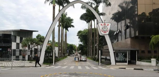 Corinthians tem déficit de R$ 246 milhões no 1º semestre de 2026