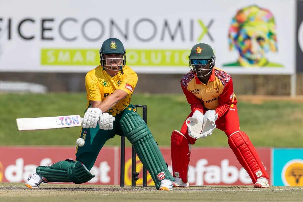 Pretorius' career-best 94 sets up big win against lacklustre Zimbabwe