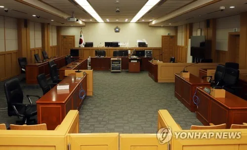어린 조카 수년간 성폭행 60대 2심도 중형…신상공개는 면제